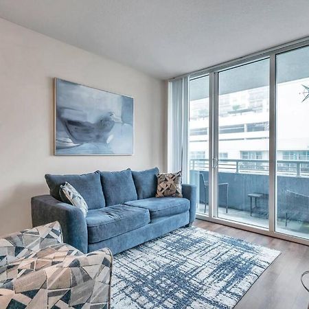 Luxury Apt 3 Mins To Dt Tampa -Pool-Gym-Balcony Exterior photo